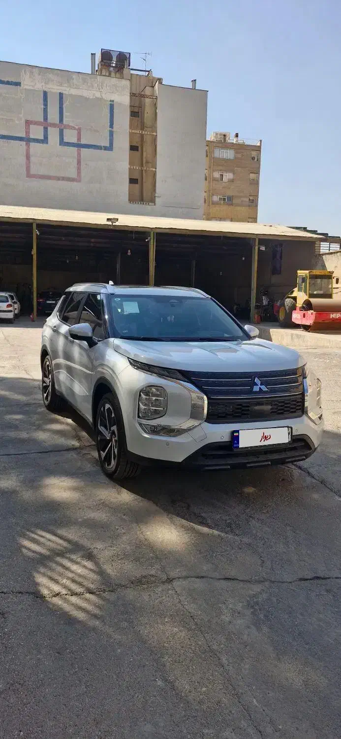 میستوبیشی اچ لاین|خودرو سواری و وانت|شیراز, یخ سازی|دیوار