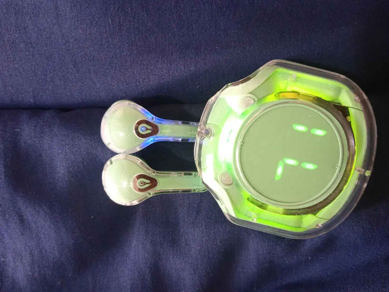 ایرپاد شیشه ای نو|لوازم جانبی موبایل و تبلت|صدرا-فارس, فاز ۱|دیوار