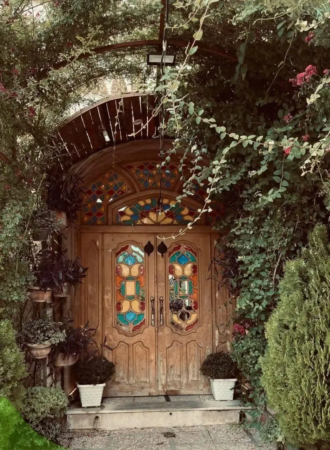 استحدام نیرو رستوران سنتی شاهکار|استخدام خدمات فروشگاه و رستوران|یاسوج, |دیوار