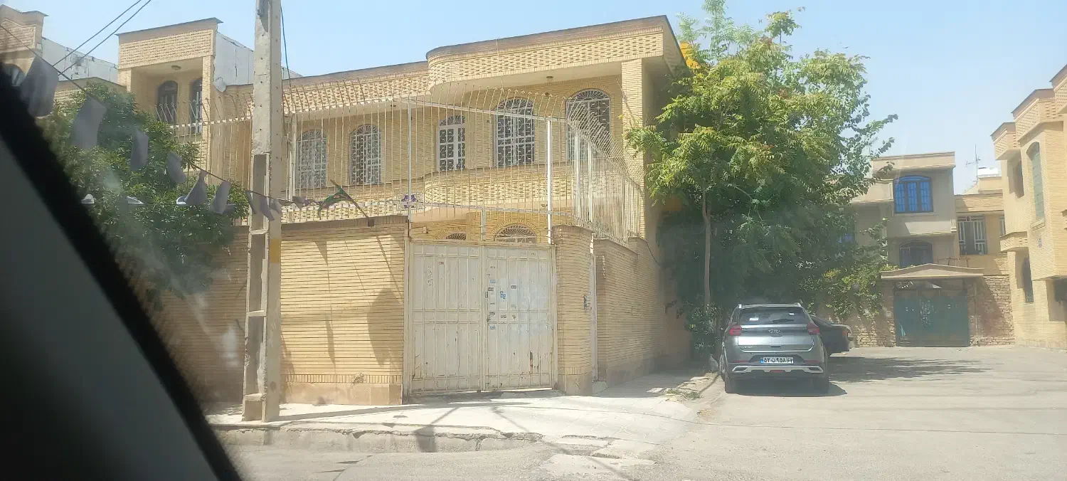 دو طبقه دو بر نبش خیابان ۳/۶ کدخدایی|فروش خانه و ویلا|شیراز, شاهجیان|دیوار