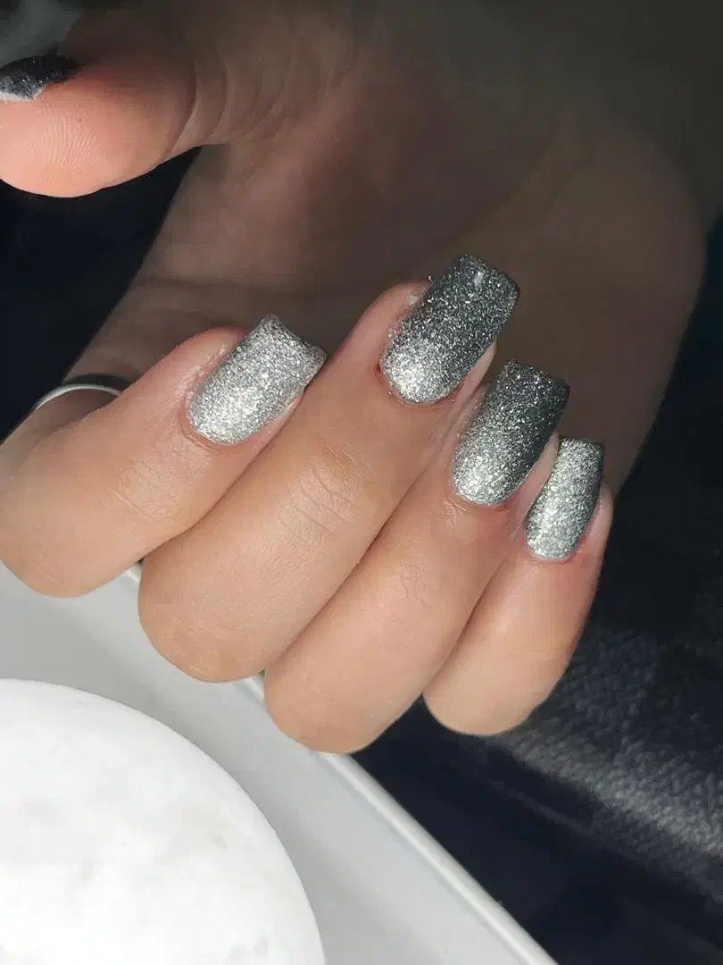 نیازمند مدل کاشت ناخن|خدمات آرایشگری و زیبایی|آبادان, |دیوار