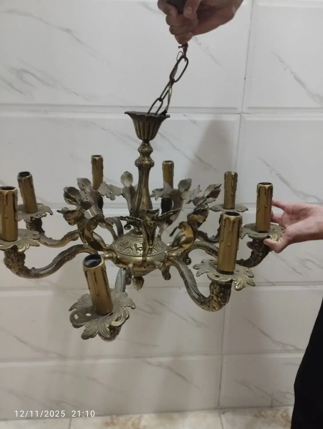 دو عدد لوستر برنجی|لوستر و چراغ آویز|بهارستان, |دیوار