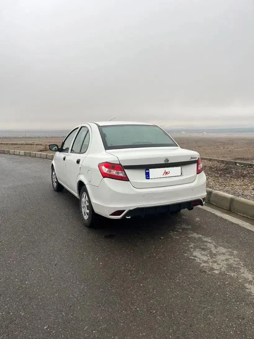 ساینا بی رنگ درجه یک و سالم|خودرو سواری و وانت|لنجان, |دیوار