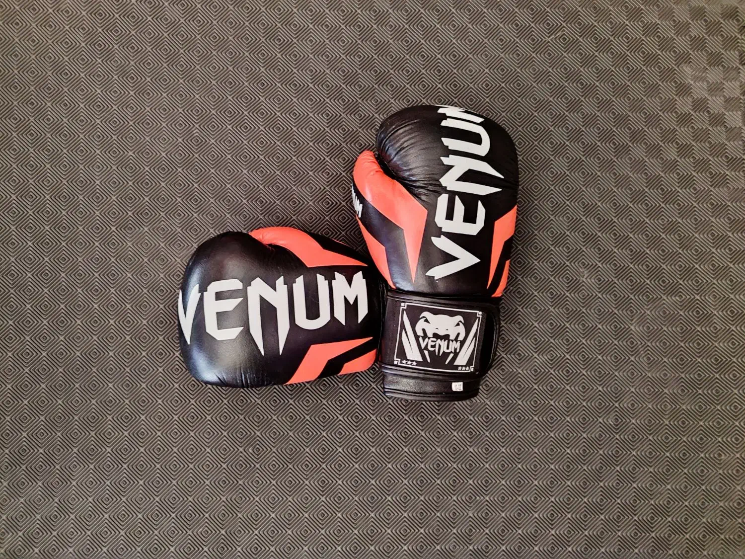 دستکش بوکس|تجهیزات ورزشی|تهران, بهارستان|دیوار