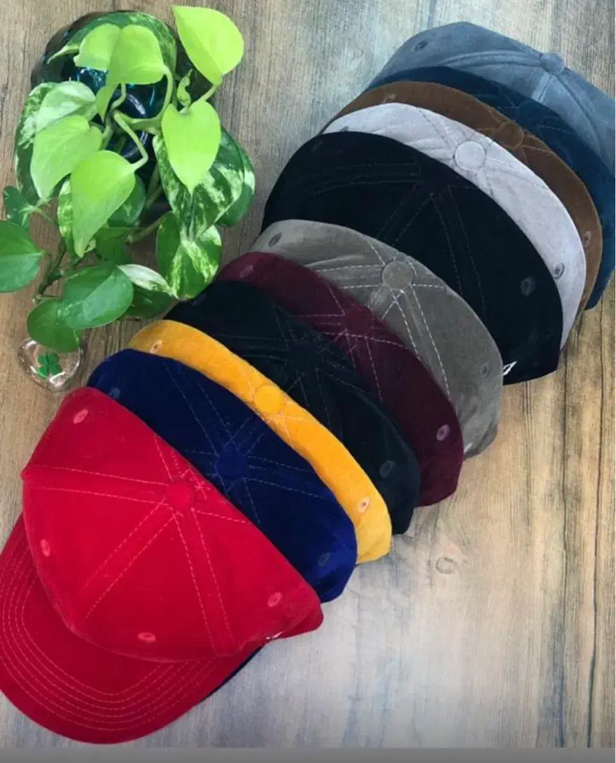 کلاه گپ مخمل وکلاه فرانسوی زنانه|لباس|سیرجان, |دیوار