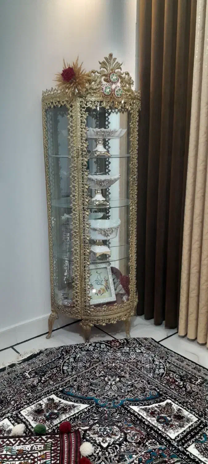 ویترین و ساعت|بوفه، ویترین، کنسول|لردگان, |دیوار