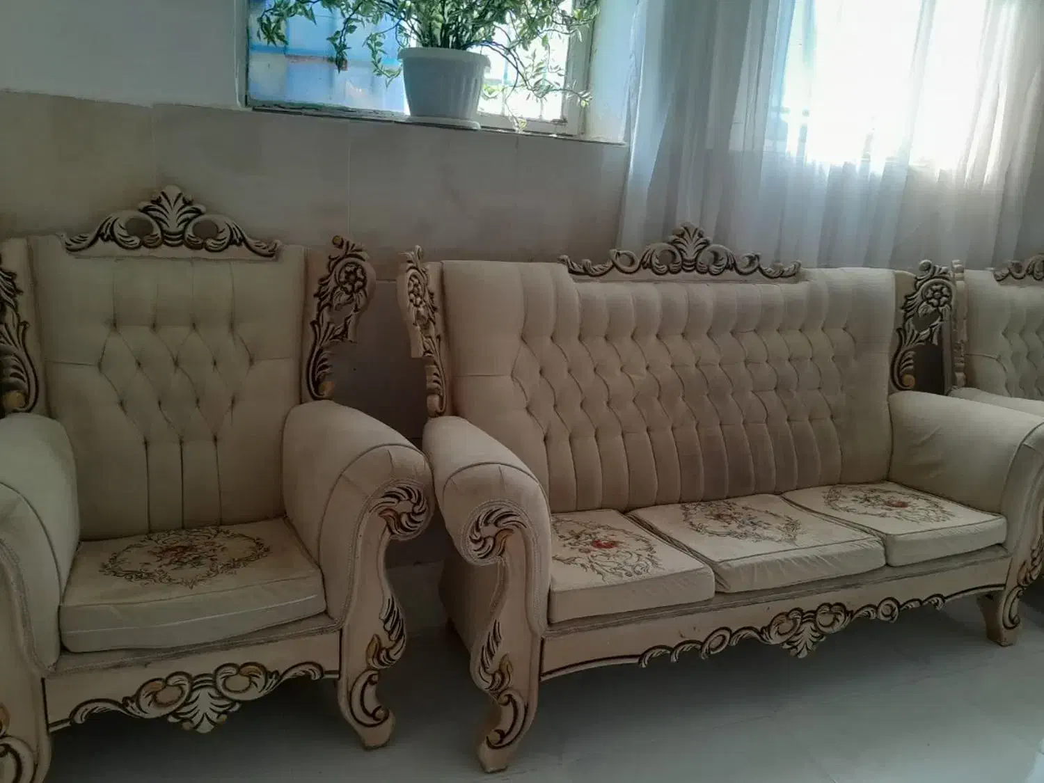 مبل|مبلمان خانگی و میز عسلی|بردسکن, |دیوار