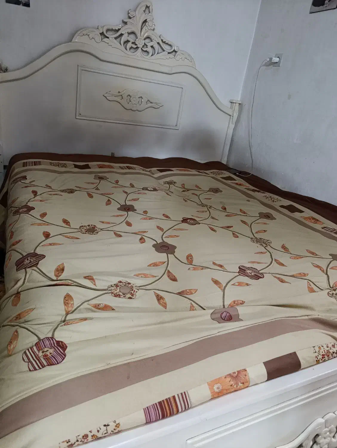 لوازم خانگی و شخصی سالنی|تخت و سرویس خواب|سلماس, |دیوار