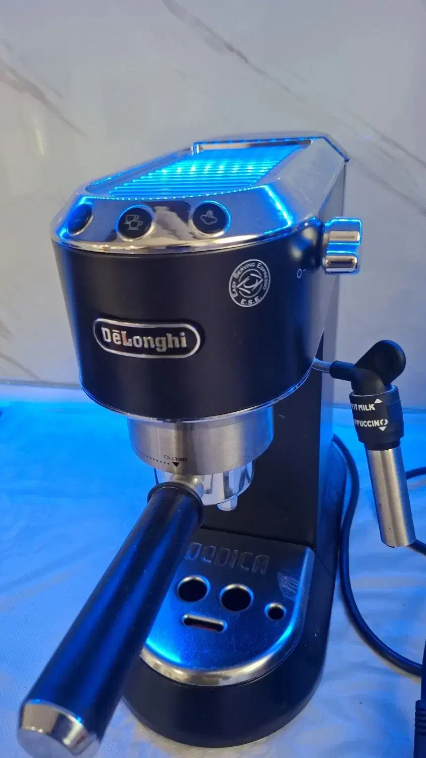 قهوه ساز دلونگی در حد نو یکی دو بار استفاده شده|سماور، چایساز، قهوهساز|گنبد کاووس, |دیوار