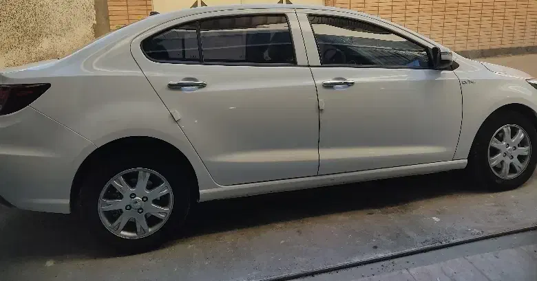 شاهین اتوماتیک|خودرو سواری و وانت|اصفهان, گلزار|دیوار