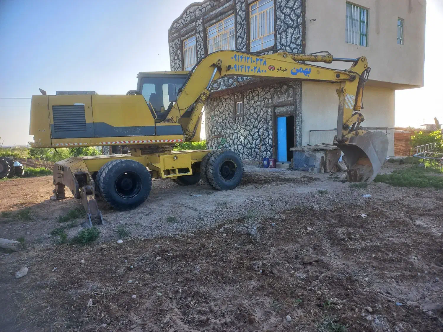 بیل میکانیکی لاستیکی هپکواچ۱۰۰مدل ۲۰۰۶|خودرو سنگین|بناب, |دیوار