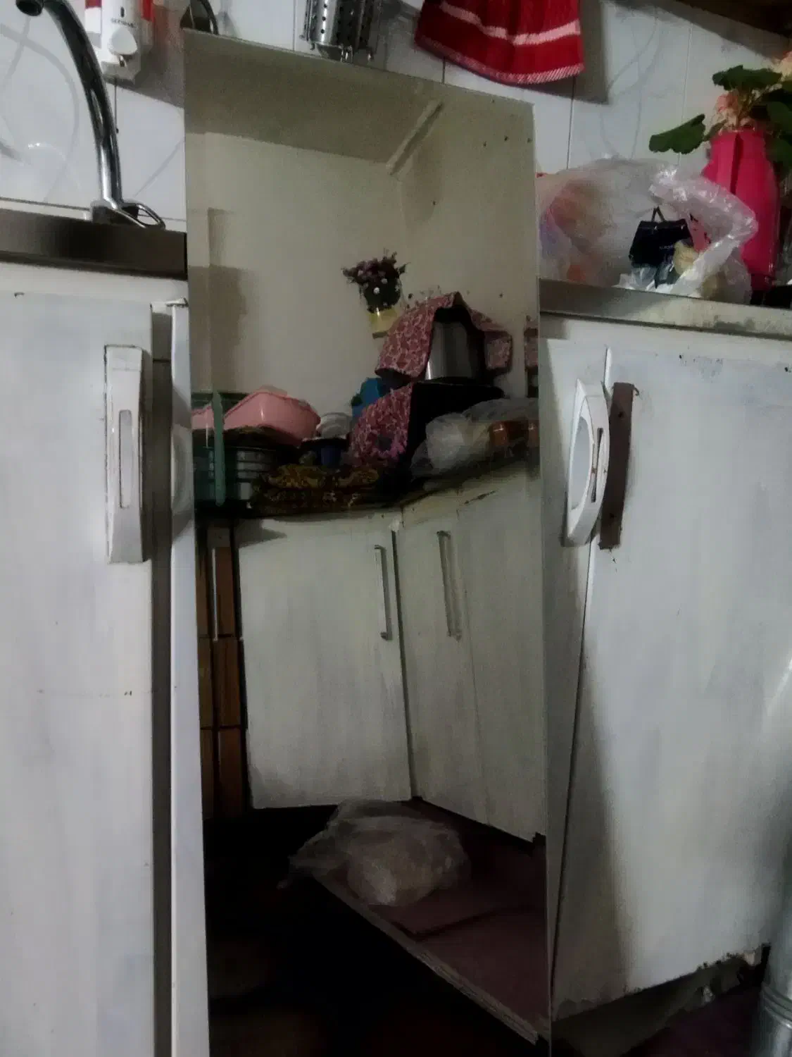 آیینه قدی|آینه|اراک, |دیوار