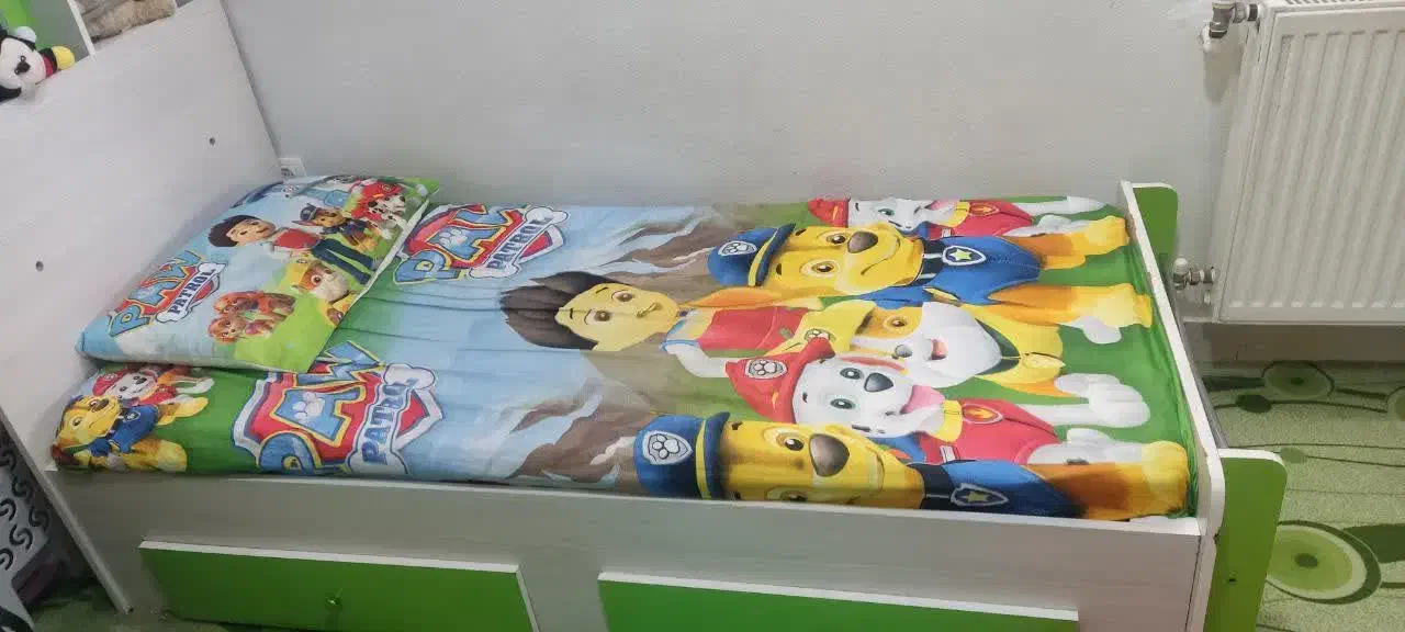 سرویس خواب|تخت و سرویس خواب|شاهین‌شهر, عطار|دیوار