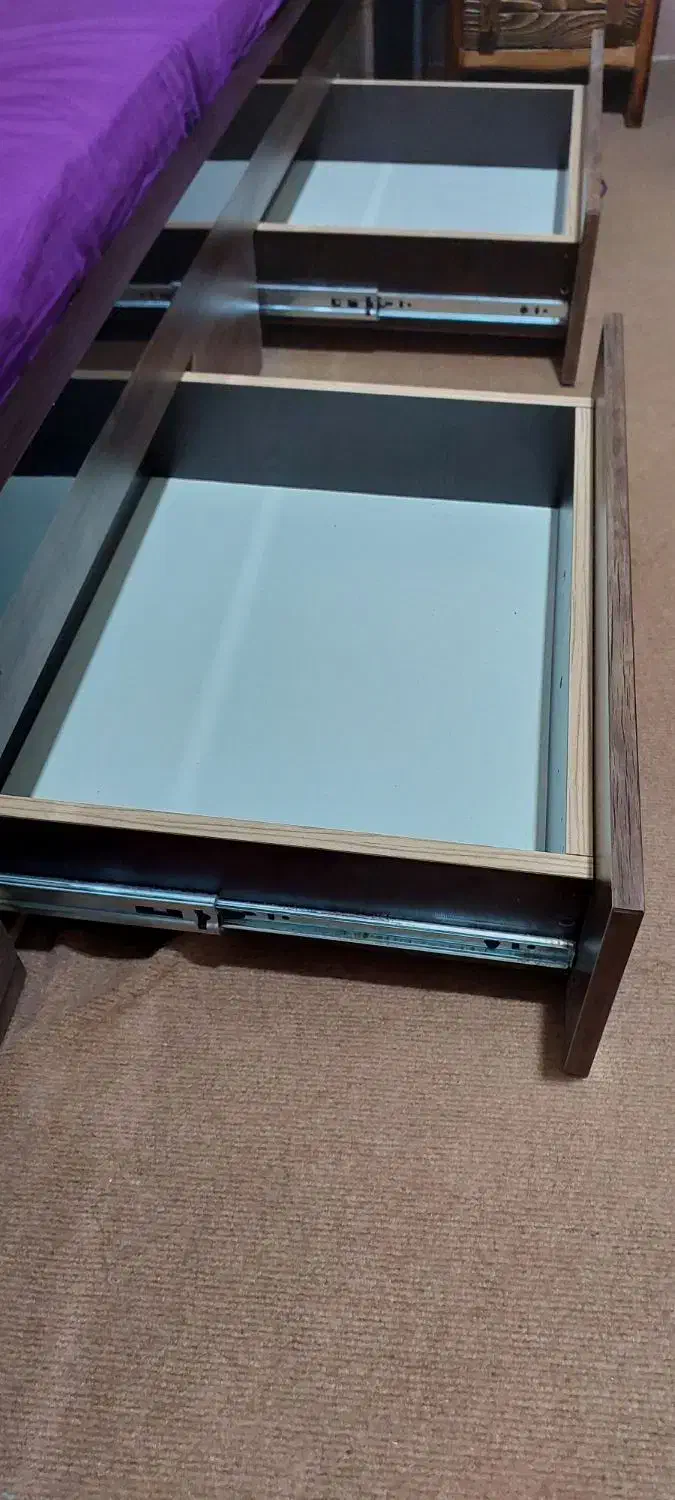 تخت خواب یک نفره (عرض 90)|تخت و سرویس خواب|شاهینشهر, عطار|دیوار