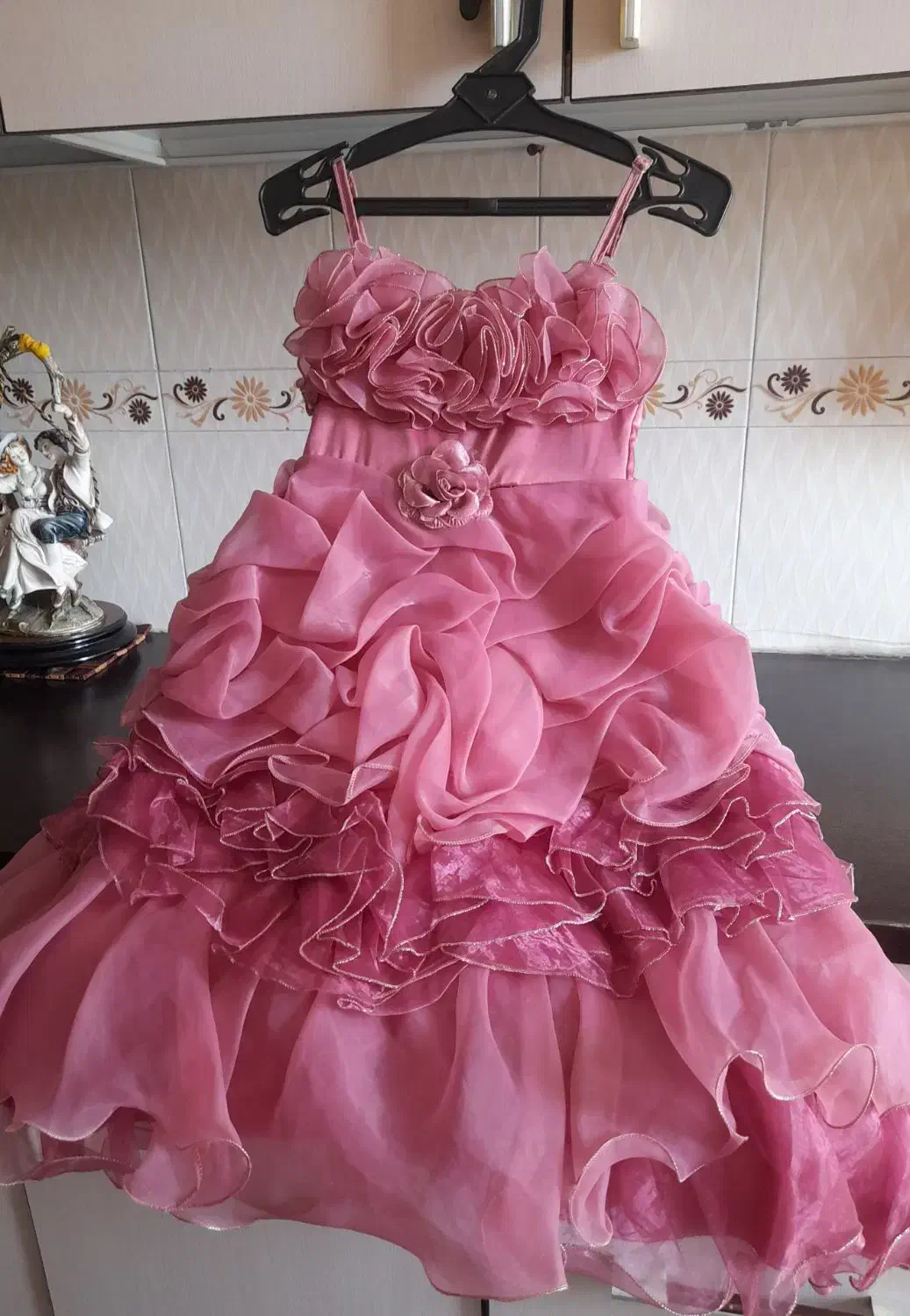 پیراهن مجلسی دخترانه|لباس|شهریار, کهنز|دیوار