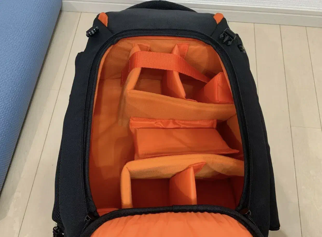 کوله پشتی SONY حرفه ای مخصوص دوربین و لپ تاپ|دوربین عکاسی و فیلم‌برداری|تهران, جنت‌آباد جنوبی|دیوار