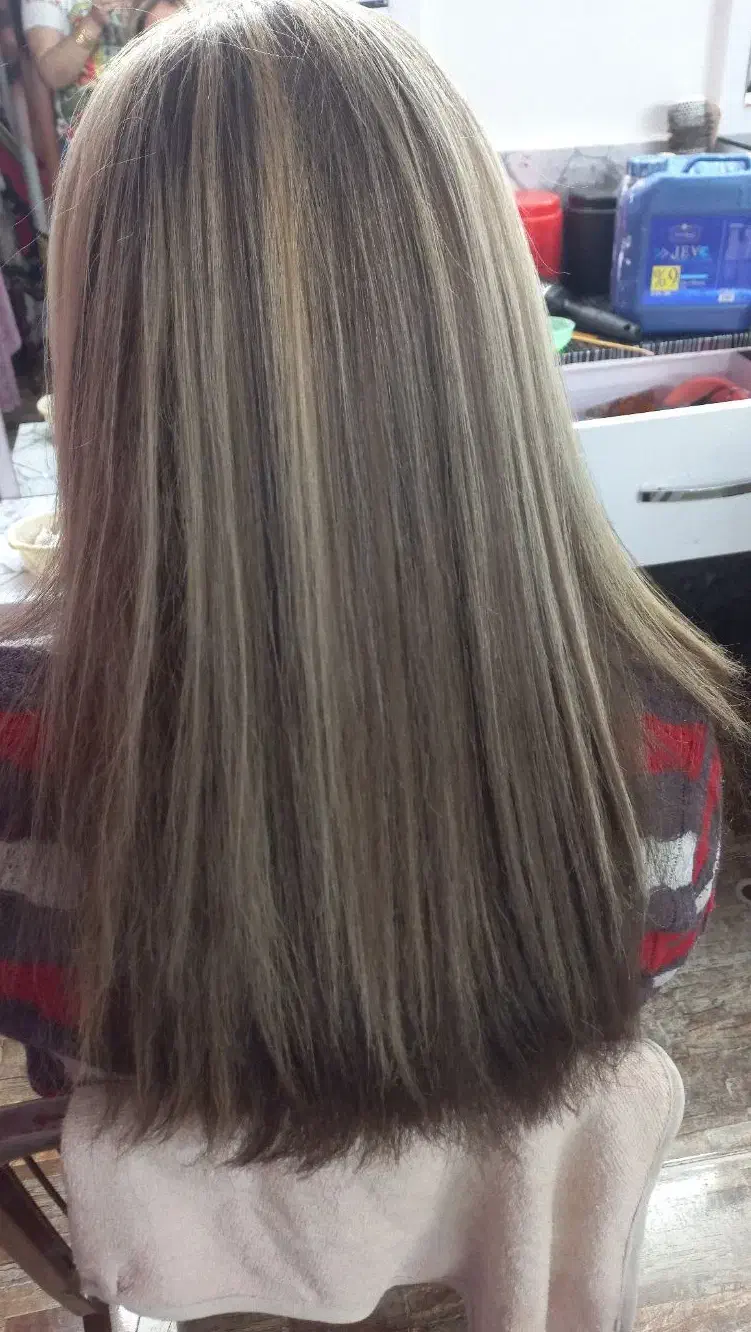 رنگ و لایت فقط یک میلیون تا یک ماه|خدمات آرایشگری و زیبایی|سبزوار, گلشن|دیوار