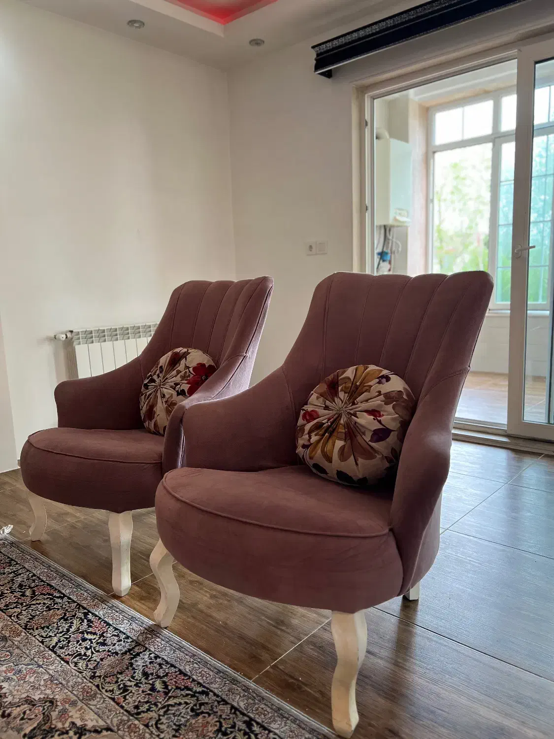 فروش مبلمان به همراه میز وسط|مبلمان خانگی و میز عسلی|بندر انزلی, پاسداران|دیوار