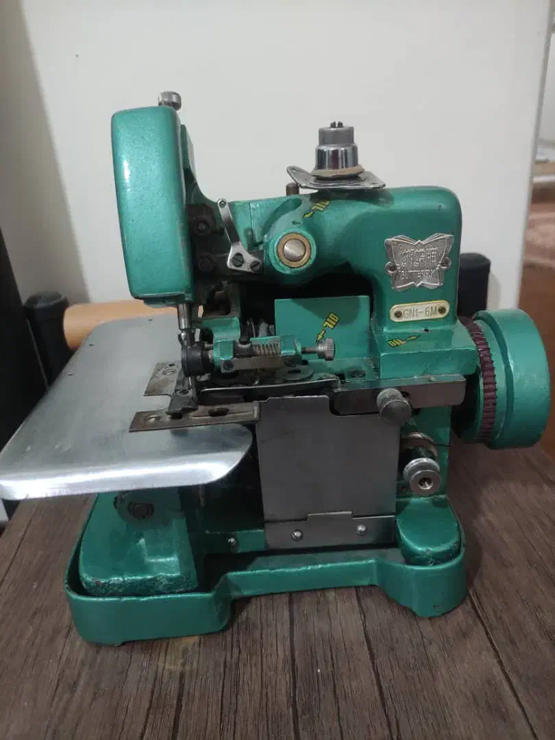 سردوز پروانه|چرخ خیاطی و ریسندگی|شیراز, فرگاز|دیوار