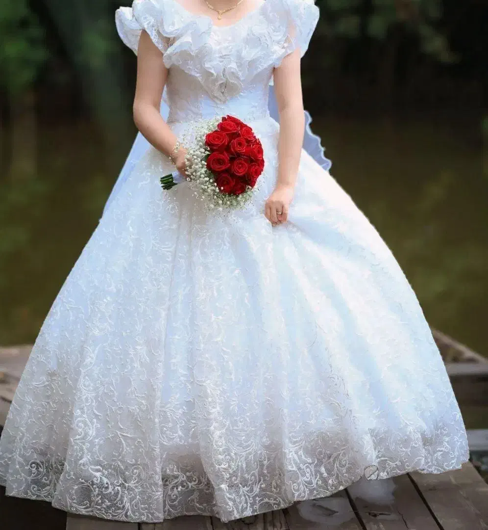 لباس عروس فروشی|لباس|آستانه اشرفیه, |دیوار