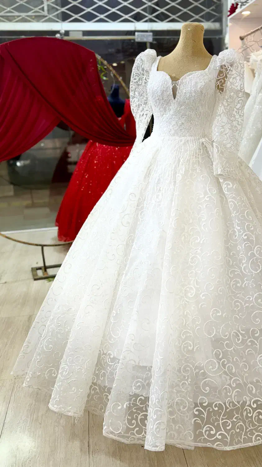 لباس عروس|لباس|تربت جام, شاد|دیوار