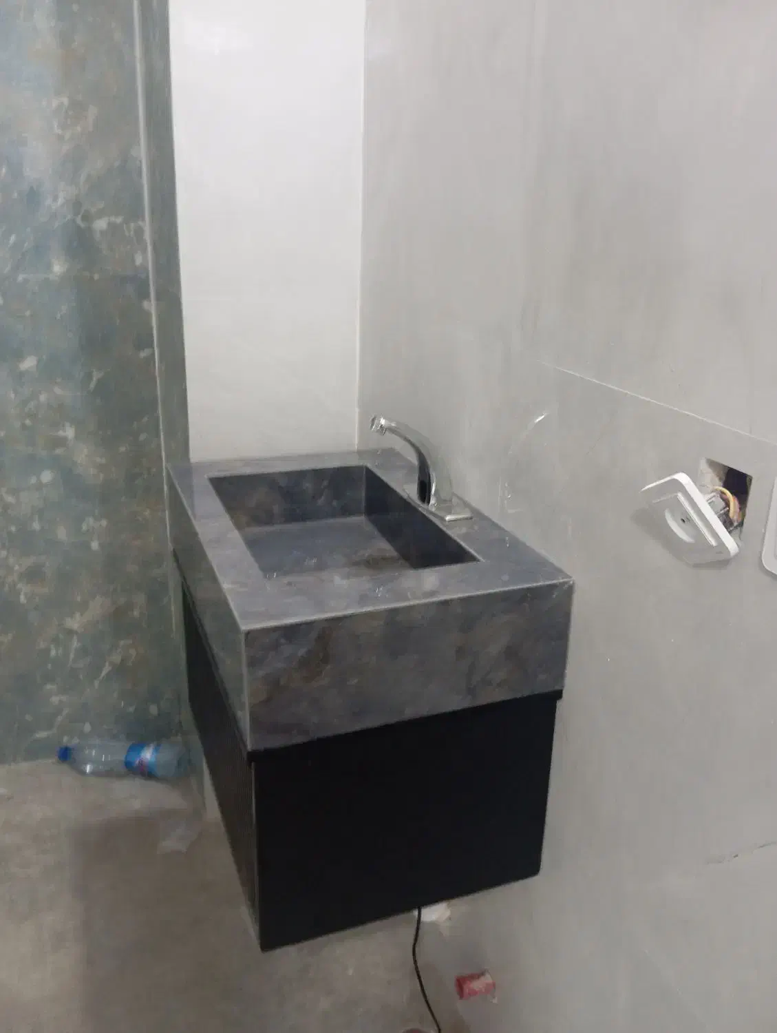 روشویی سرامیکی سفارش روشویی سرامیک وگلدان|لوازم سرویس بهداشتی|بندرعباس, |دیوار