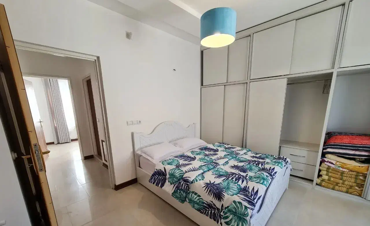 اجاره سویت اپارتمان مبله درچیتگر/تهرانسر/دهکده|اجارهٔ کوتاه‌مدت دفتر کار و فضای آموزشی|تهران, گلستان (شهرک راه آهن)|دیوار