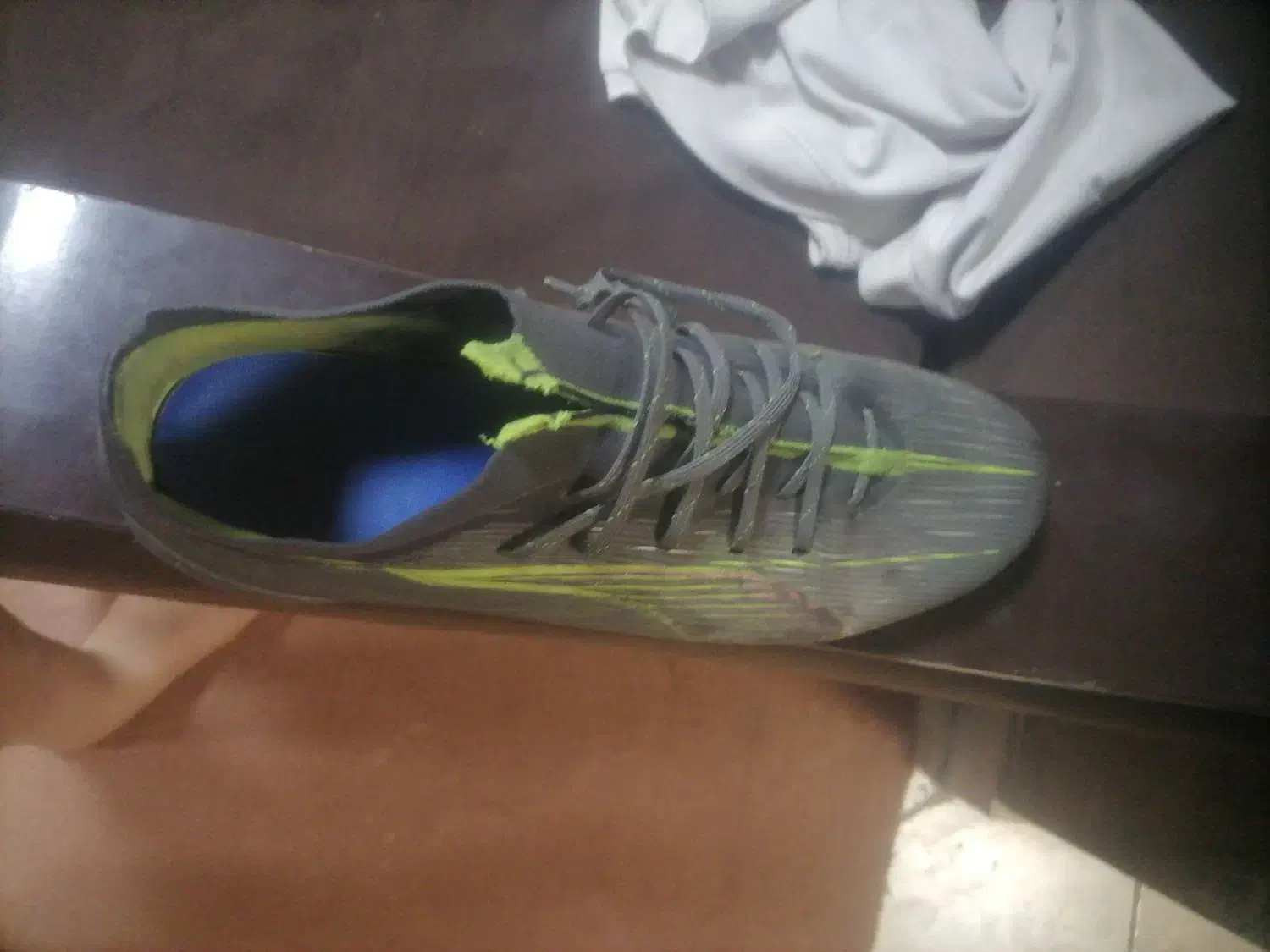 کفش ورزشی چمن|کیف، کفش، کمربند|اردبیل, |دیوار