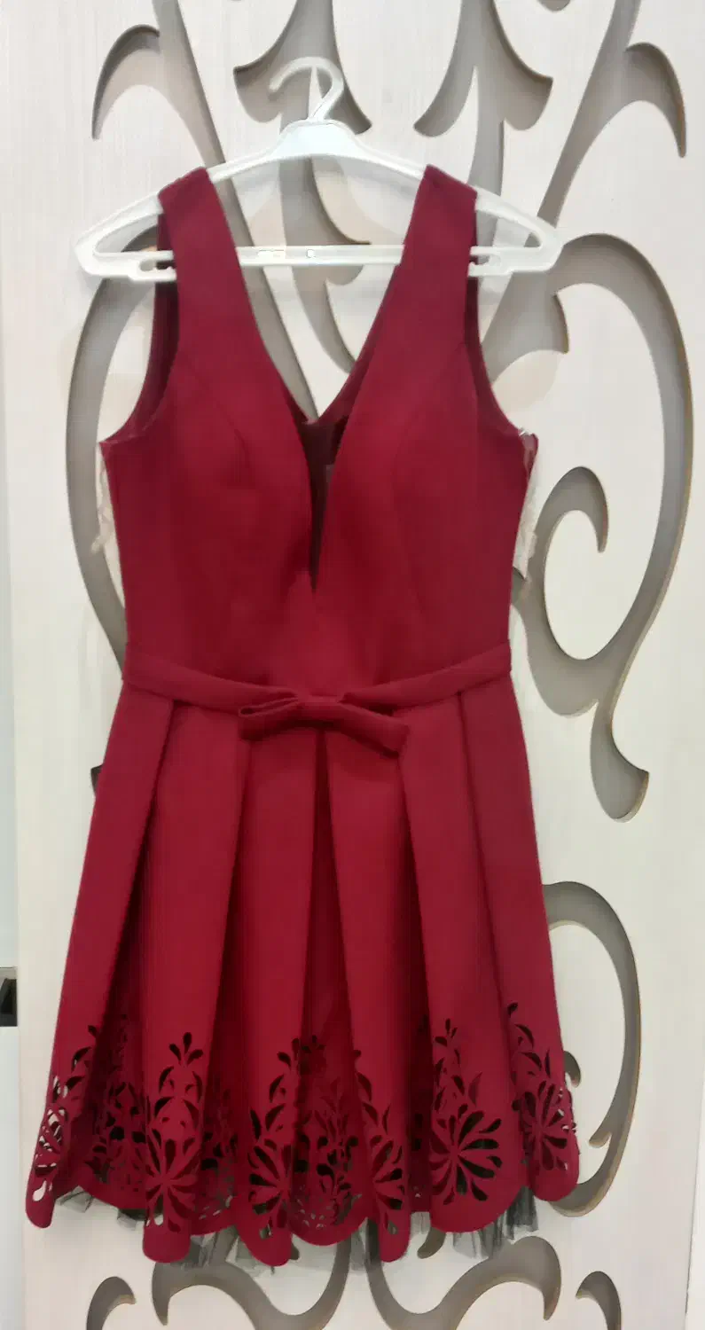 لباس مجلسی|لباس|آباده, |دیوار