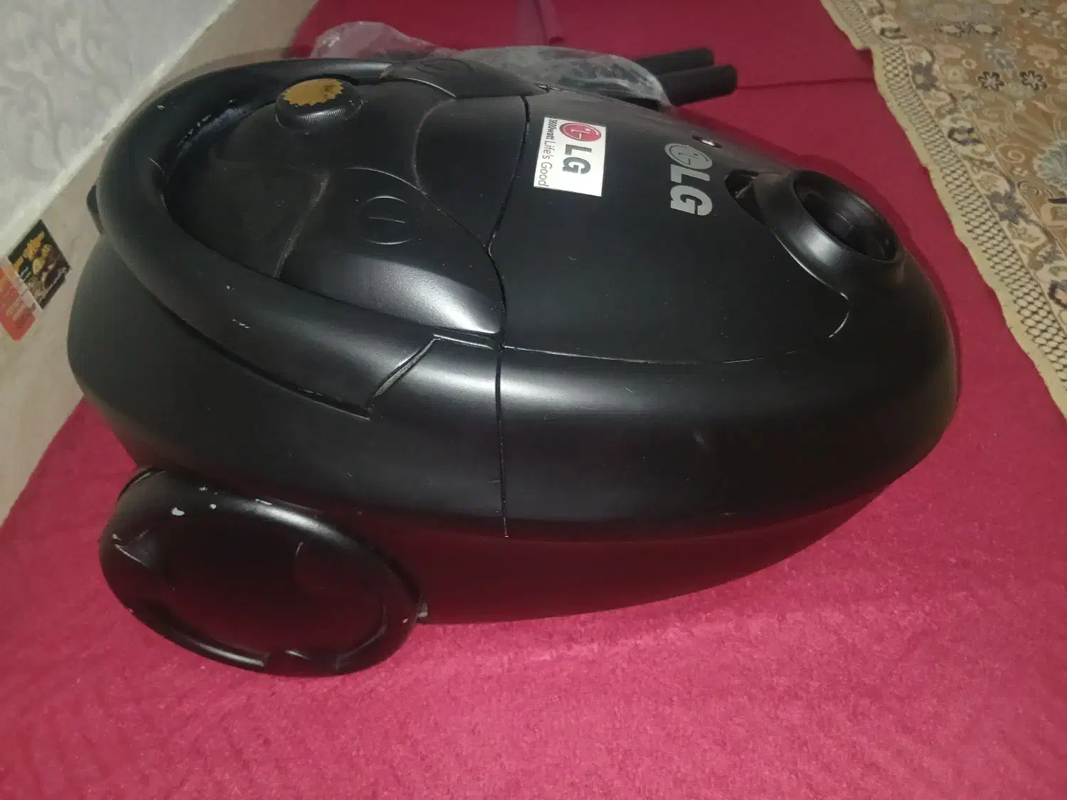 یک عدد جاروبرقی ال جی باتخفیف|جاروبرقی، جارو شارژی، بخارشو|ملایر, |دیوار