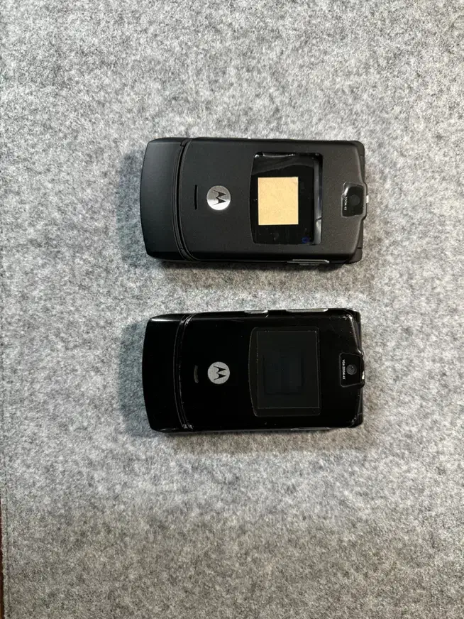 گوشی موتورولا V3i|موبایل|تهران, چیتگر شمالی|دیوار