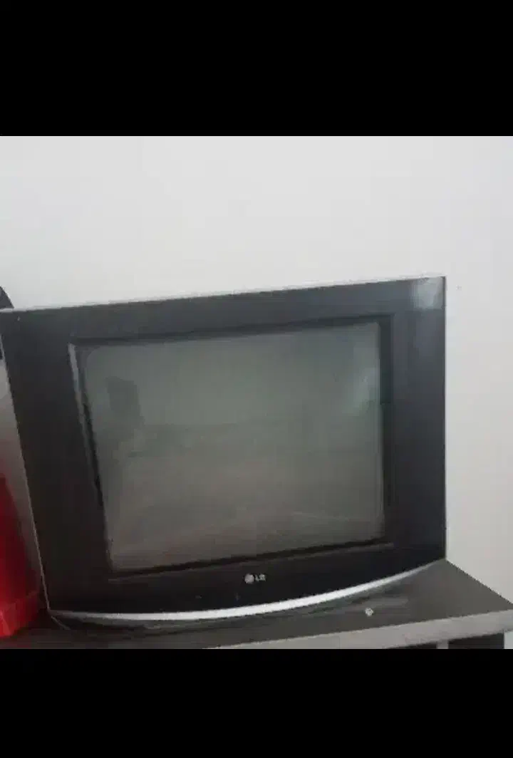 تلویزیون رنگی ۲۱سالم فلت ال جی|تلویزیون و پروژکتور|چناران, |دیوار