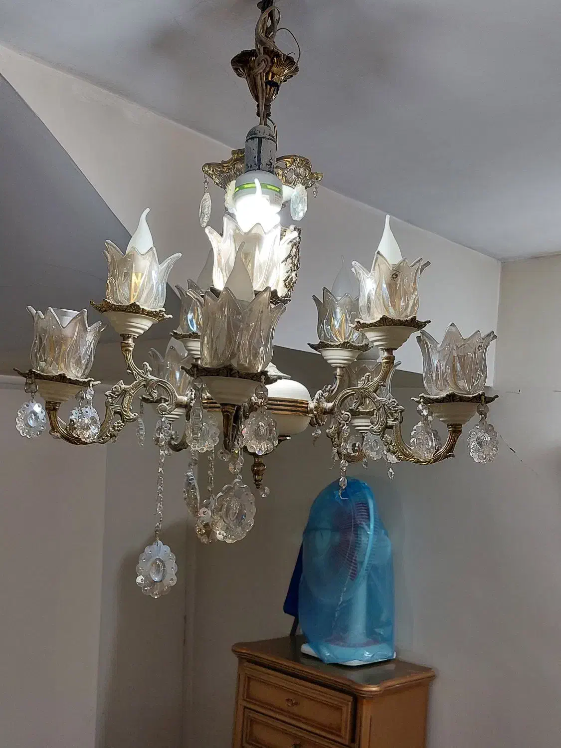 لوستر و عروسک  وتابلو دراور ضبط قدیمی  قاب مهتابی|لوستر و چراغ آویز|تهران, شهرک آزمایش|دیوار