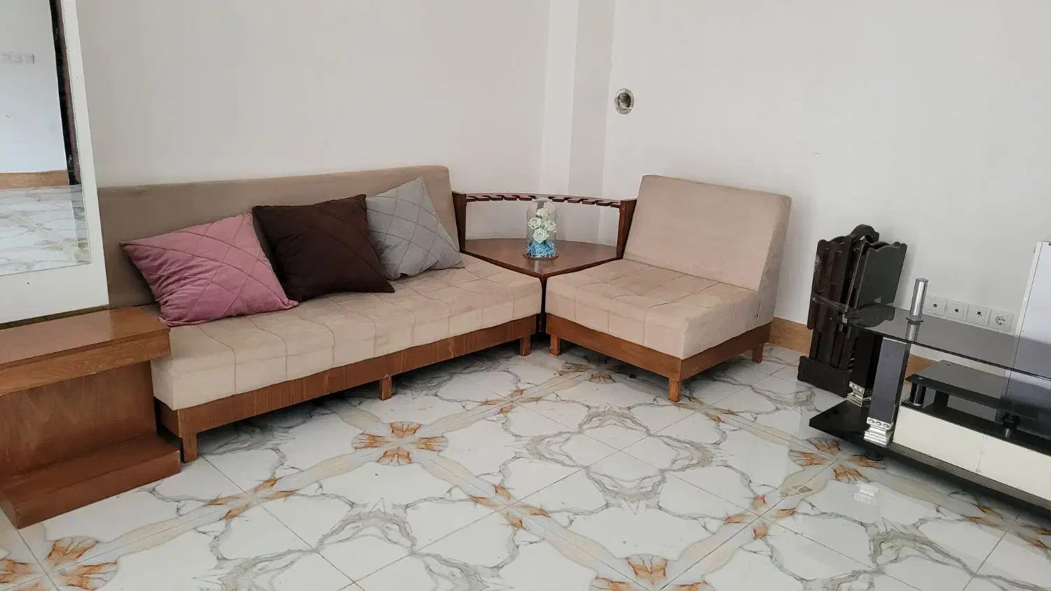 مبل نیم ست ال|مبلمان خانگی و میز عسلی|بجنورد, |دیوار