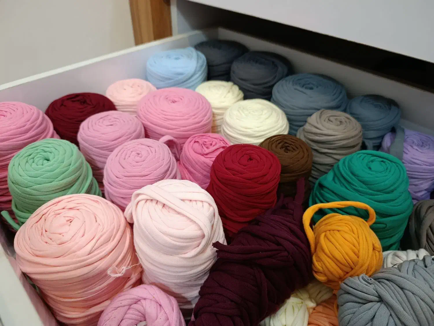 حراج نخ تریکو سبدبافی|لوازم خیاطی و بافتنی|رشت, رشتیان|دیوار