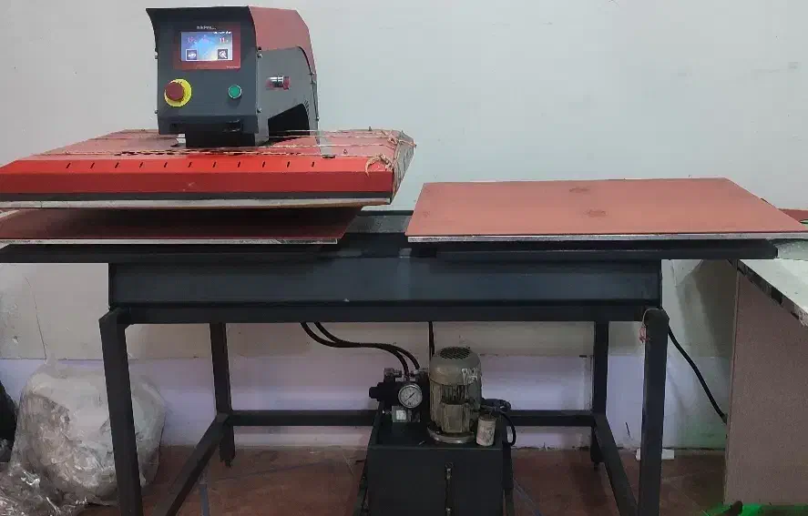 اتوپلاس هیدرولیک تمام اتوماتیک (تمیز در حد نو)|ماشینآلات صنعتی|قم, الوندیه و گذر صادق|دیوار