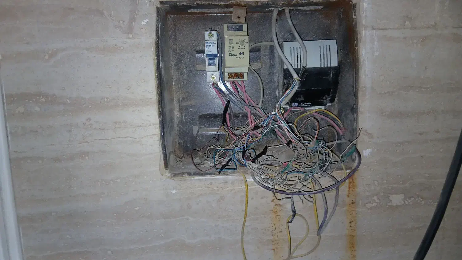 نصب و تعمیر دوربین و آیفون تصویری و صوتی|دوربین مداربسته|پاکدشت, پاکدشت (مامازند)|دیوار