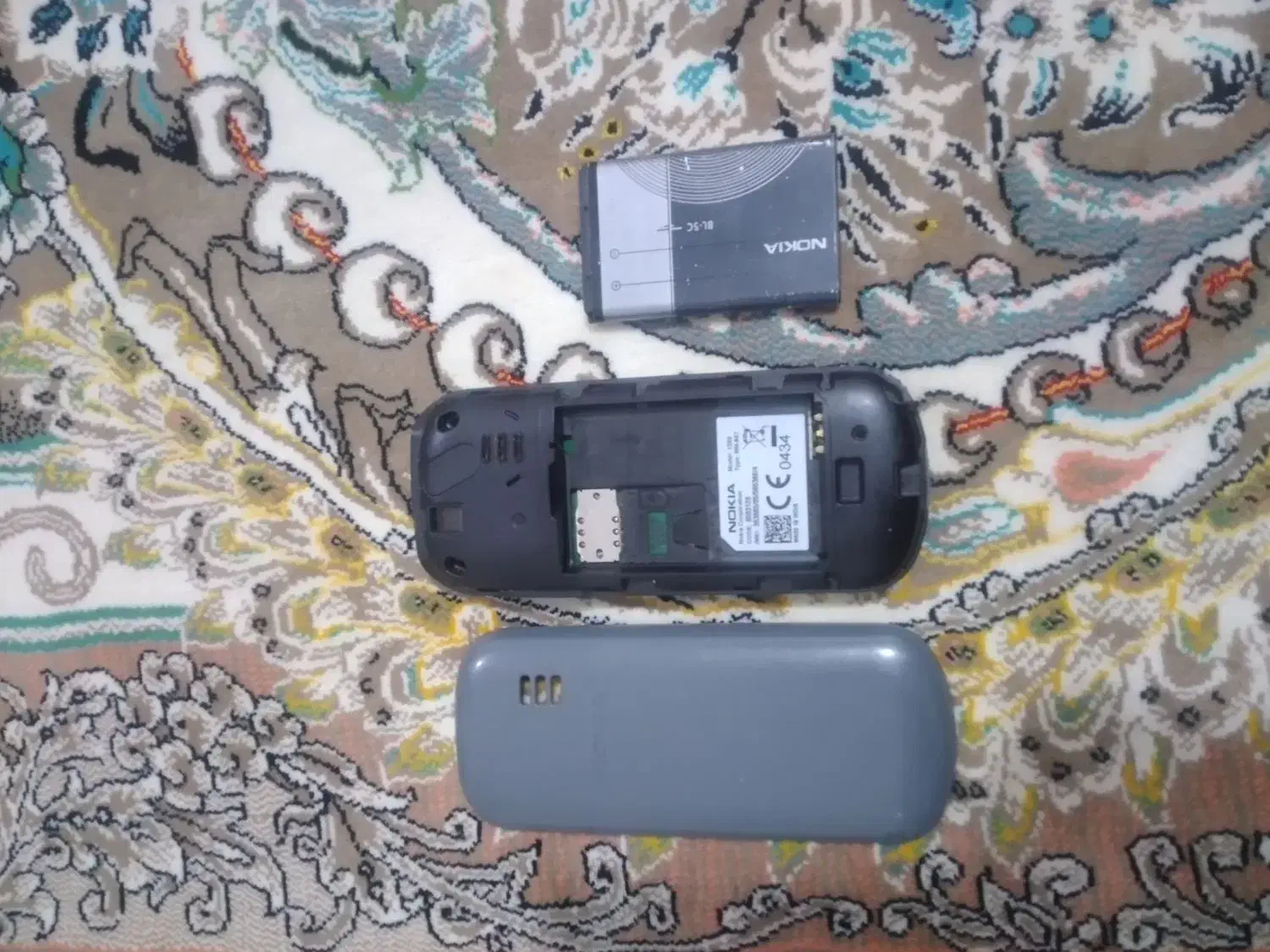 گوشی نوکیا اصل|موبایل|میانه, |دیوار