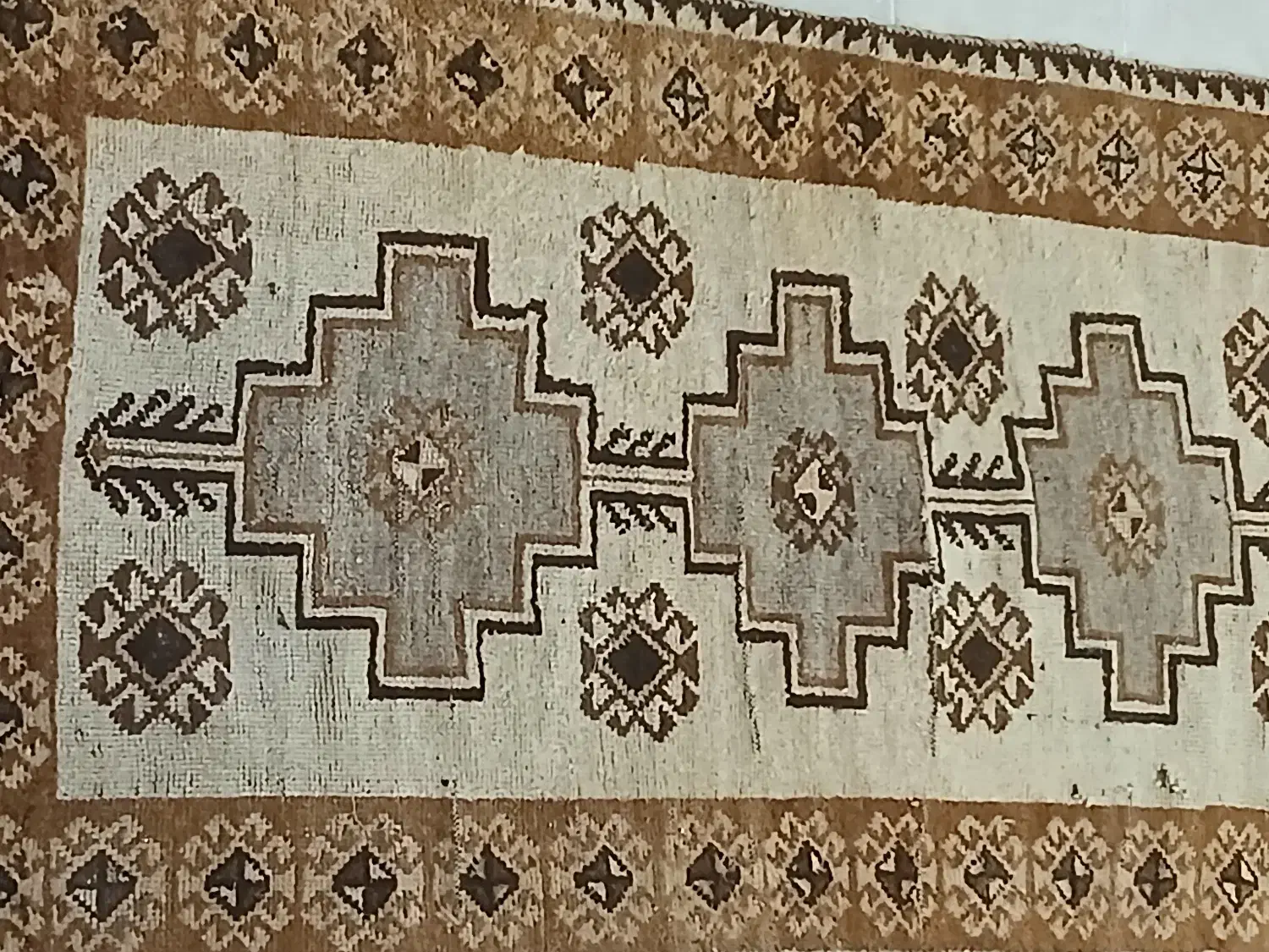 فرش دستباف قدیمی|فرش|کازرون, |دیوار