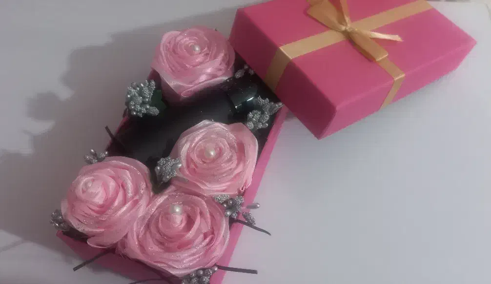 گل های روبانی|گل مصنوعی|چمران, |دیوار