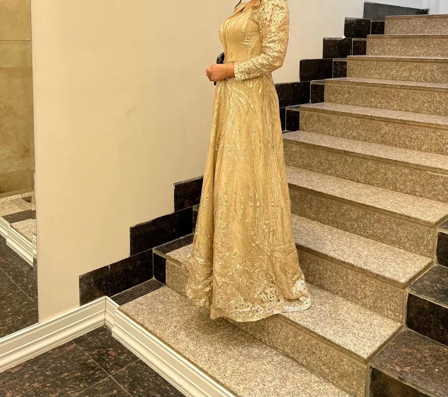 پیراهن مجلسی|لباس|اراک, |دیوار