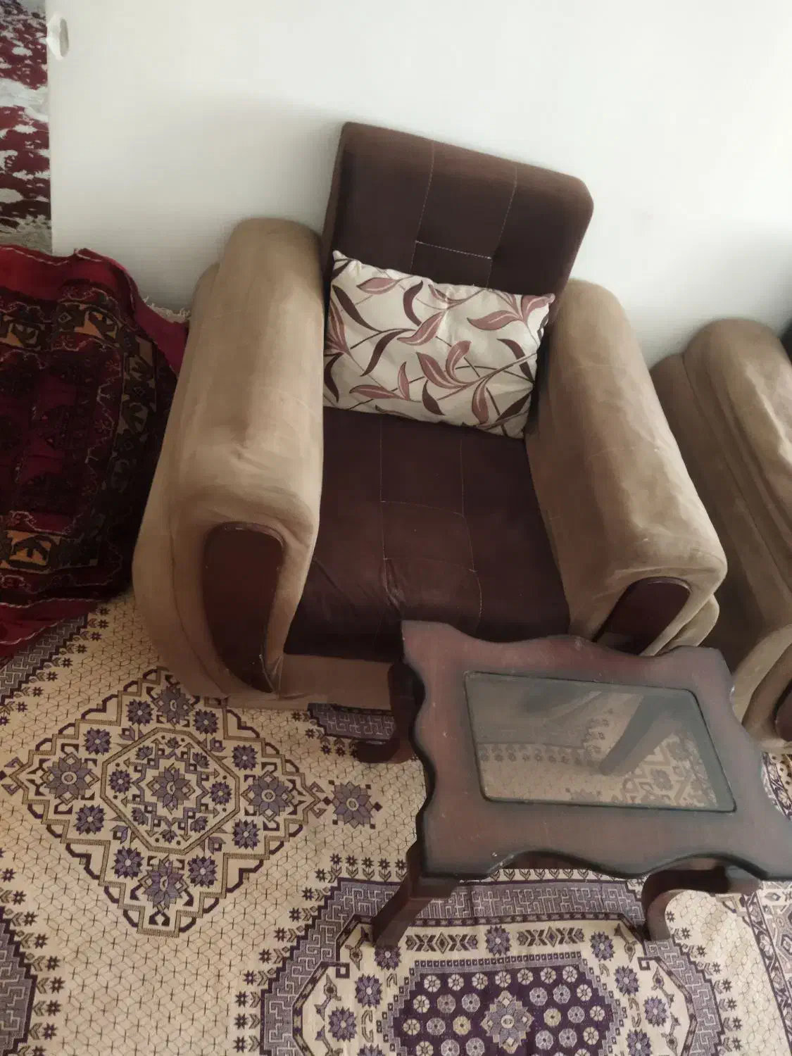 مبل هفت نفره|مبلمان خانگی و میز عسلی|تربت جام, پارک جنگلی|دیوار