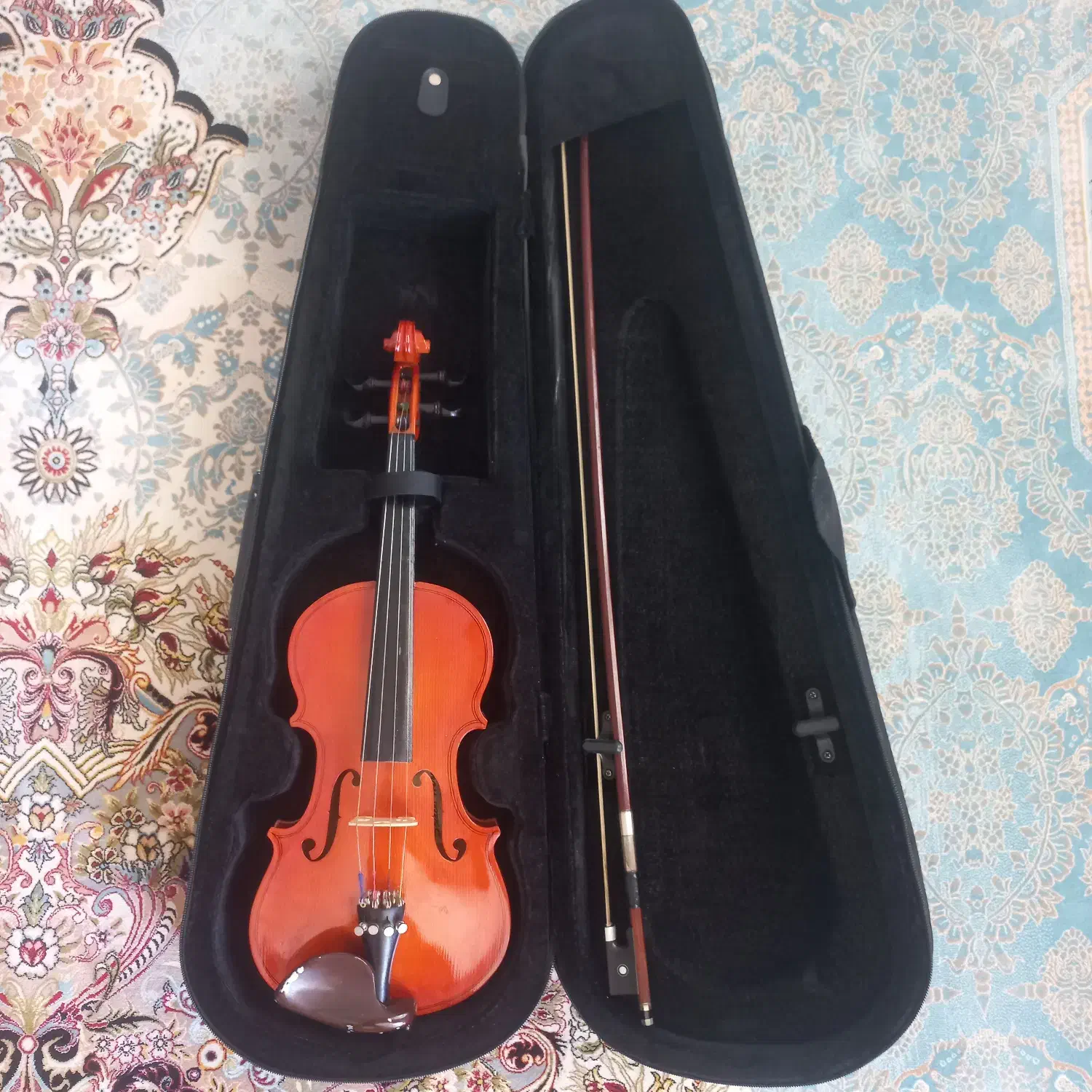 ویولن 3/4|ویولن|شیراز, زند|دیوار