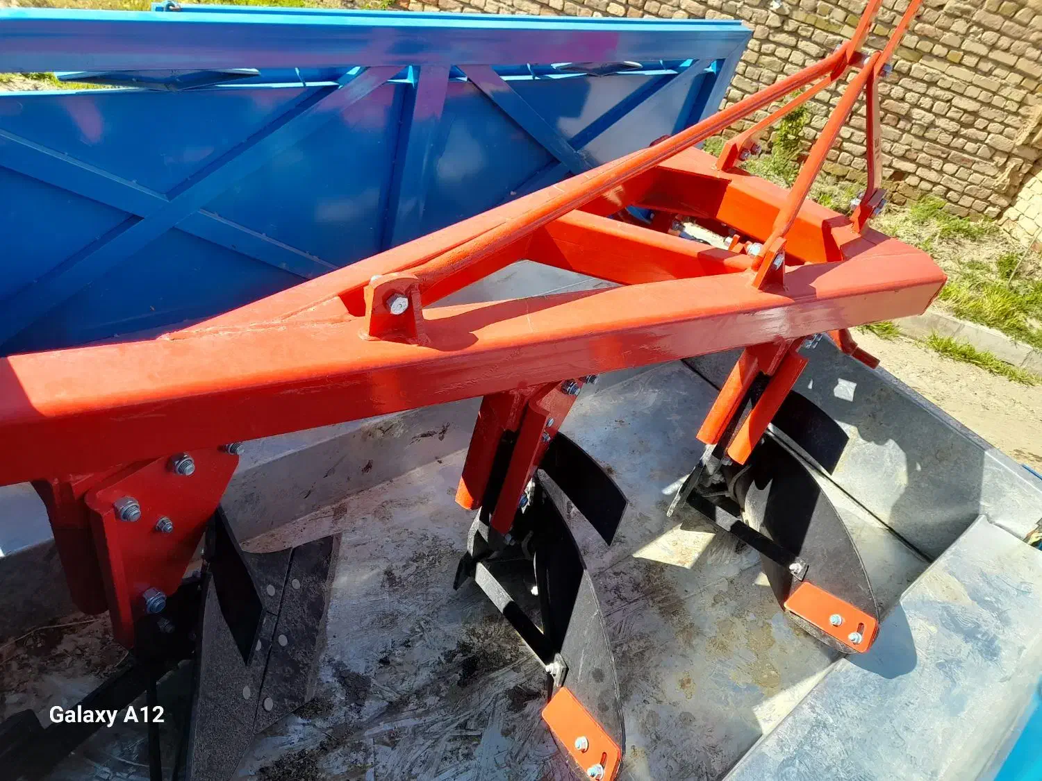 گاو اهن|ماشینآلات صنعتی|سردرود, |دیوار