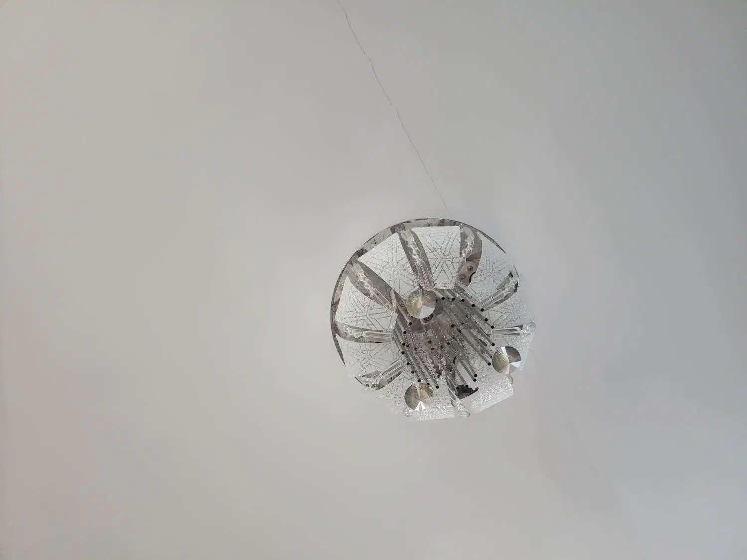 لوستر|لوستر و چراغ آویز|قم, میرزائیه|دیوار