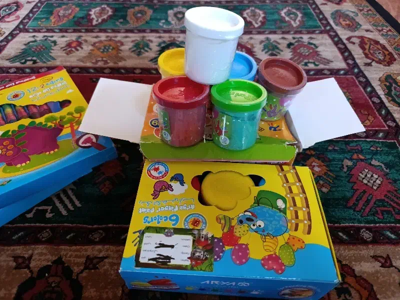 رنگ انگشتی و مدادشمعی|لوازم التحریر|بندر انزلی, نیمه شعبان|دیوار