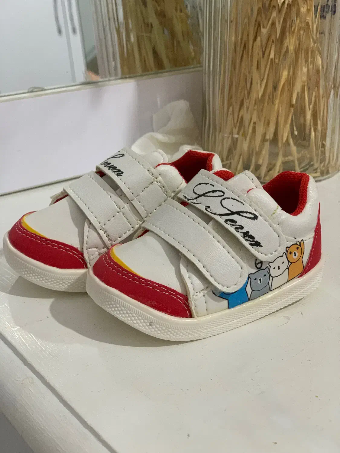 چند دست لباس و کفش نوزادی|کفش و لباس بچه|سنندج, |دیوار