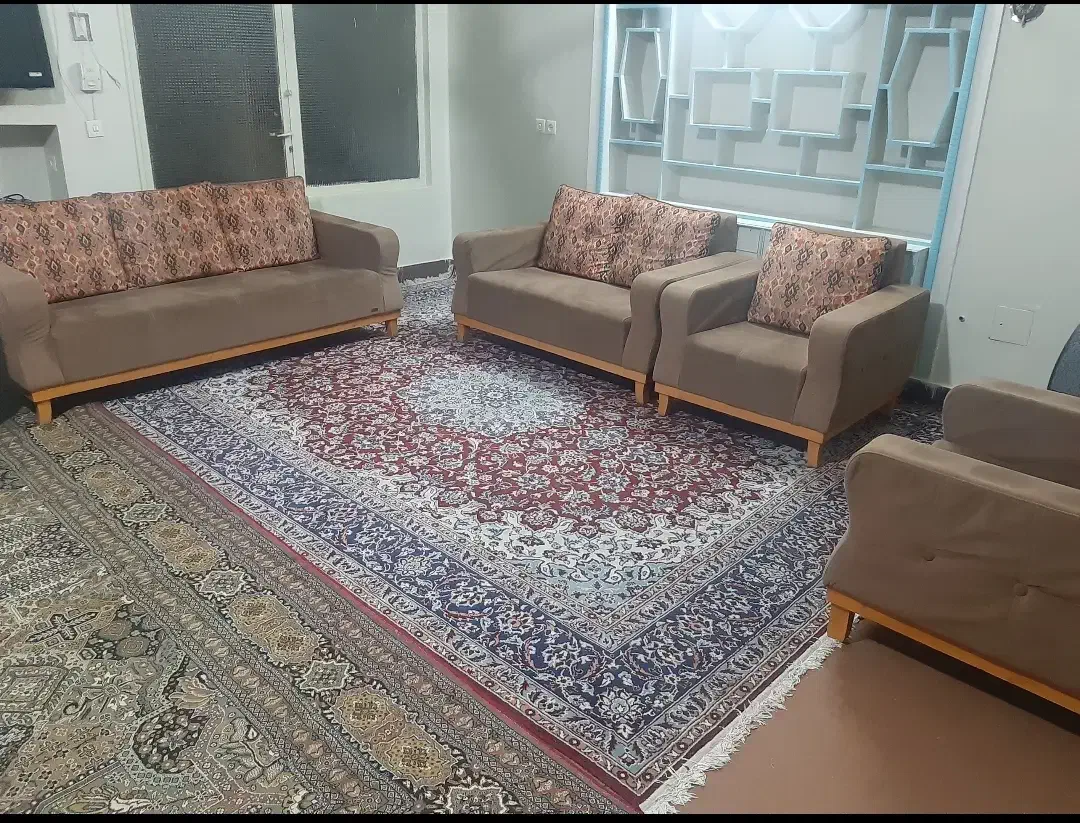 مبل ۷ نفره شرکتی|مبلمان خانگی و میز عسلی|شیراز, قصرالدشت|دیوار