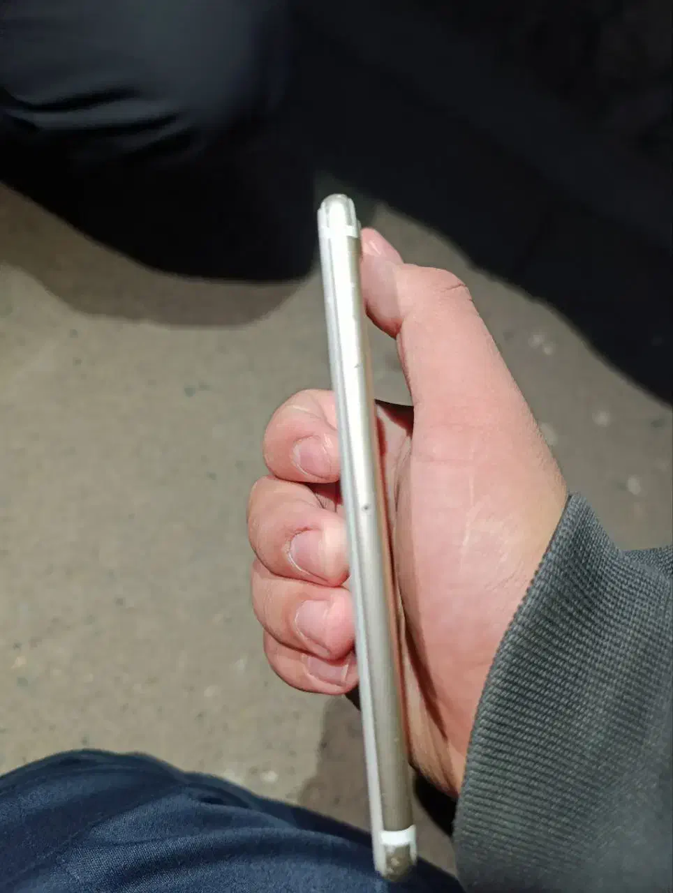 آیفون ۷ لا کاغذی ۱۲۸گیگ|موبایل|زبرخان, |دیوار