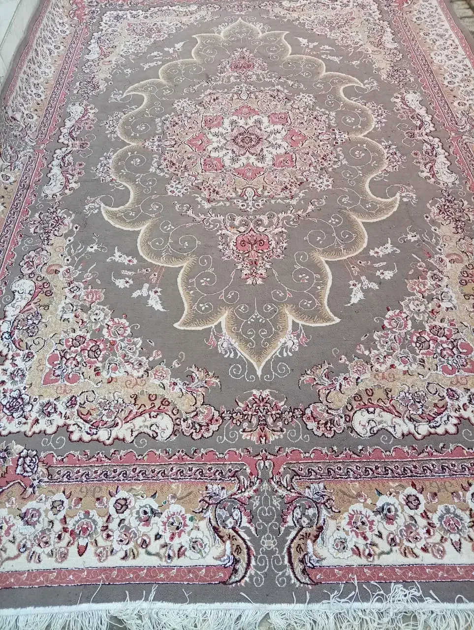 یک جفت فرش۹متری گردویی ۵۰۰شانه وپرده|فرش|خمینی‌شهر, |دیوار